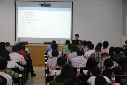 公司舉辦道路交通及企業(yè)消防安全專題培訓班