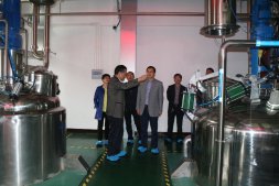 柯橋區(qū)委常委、組織部長孫彥考察景岳堂藥業(yè)黨建